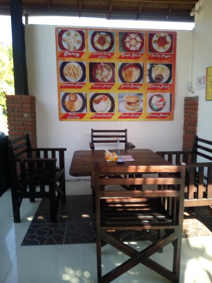Lovina Izaac'S Bed & Breakfast מראה חיצוני תמונה