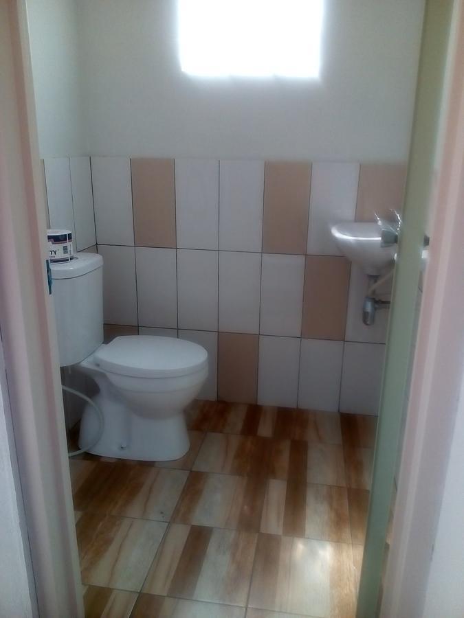 Lovina Izaac'S Bed & Breakfast מראה חיצוני תמונה