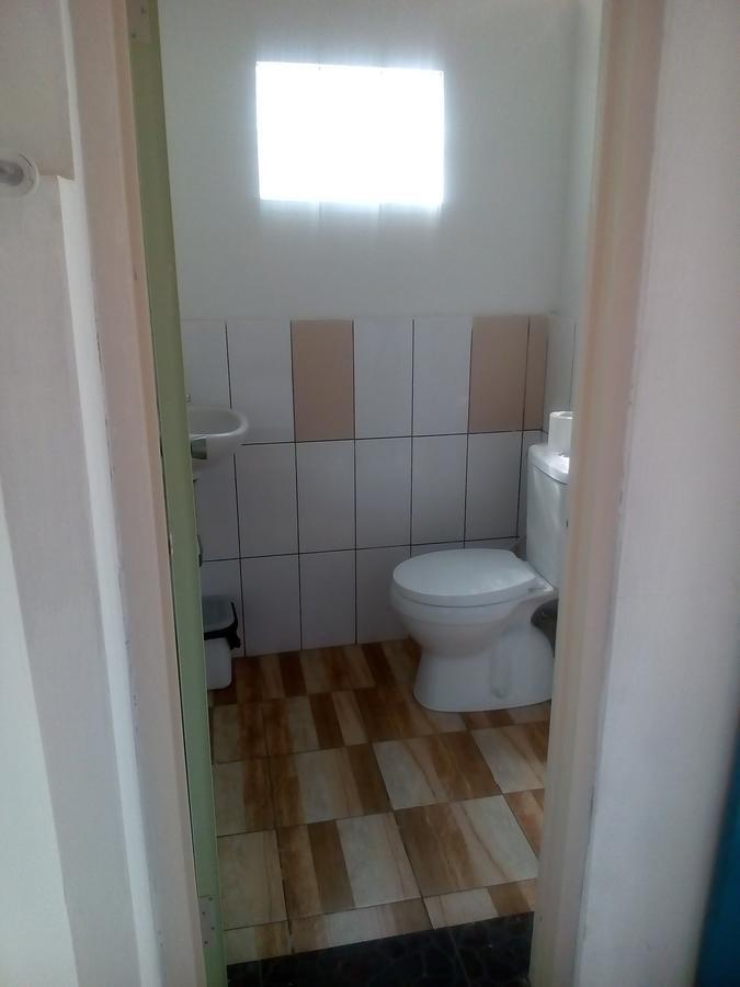Lovina Izaac'S Bed & Breakfast מראה חיצוני תמונה
