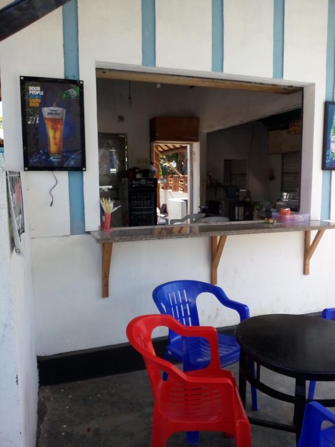 Lovina Izaac'S Bed & Breakfast מראה חיצוני תמונה