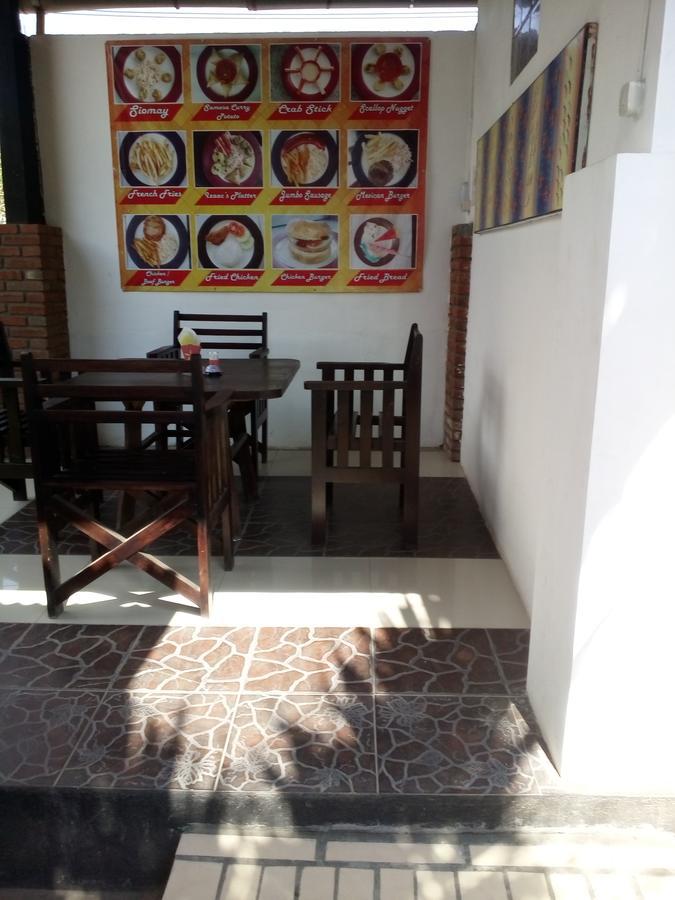 Lovina Izaac'S Bed & Breakfast מראה חיצוני תמונה
