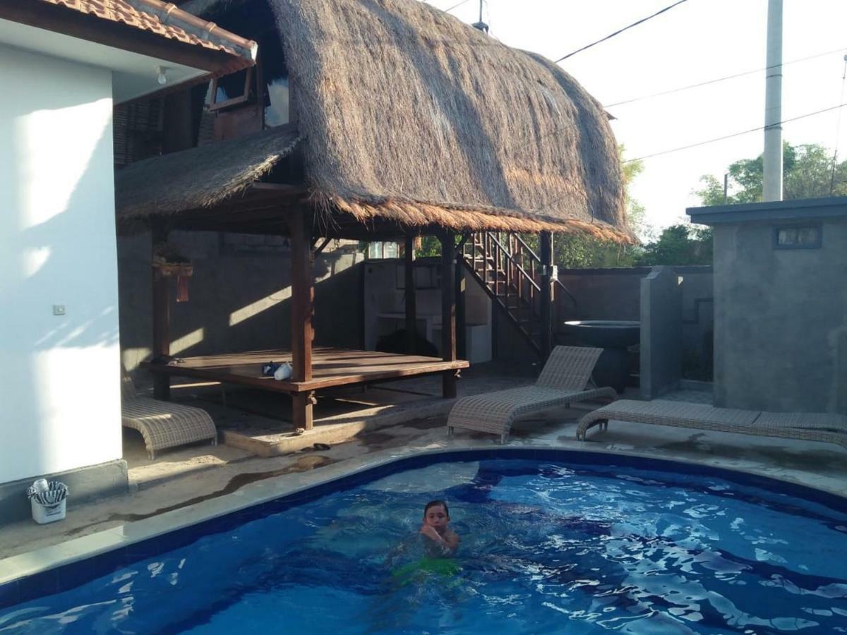 Lovina Izaac'S Bed & Breakfast מראה חיצוני תמונה